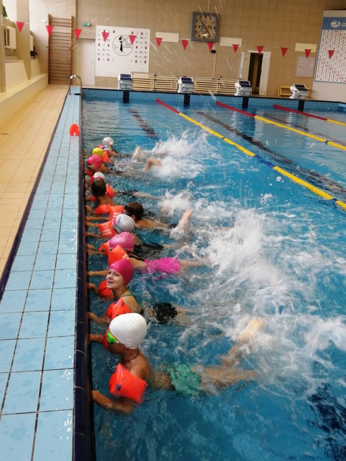 Projektas „Mokausi plaukti ir saugiai elgtis vandenyje“